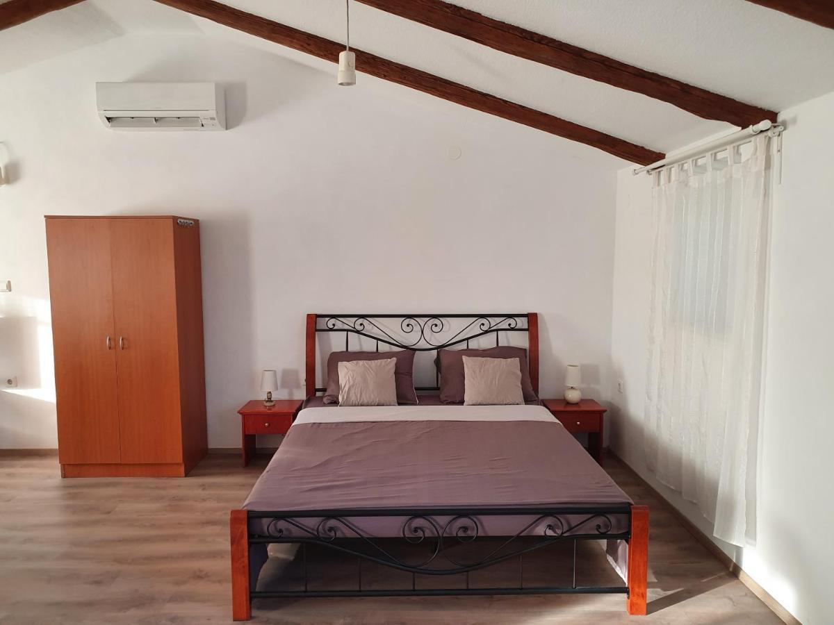 Private Accommodation Kanegra Umag Exterior foto